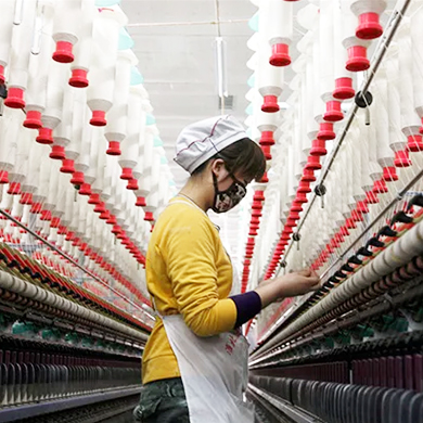 The fourth quarter may reverse the negative growth momentum of the textile industry's industrial added value